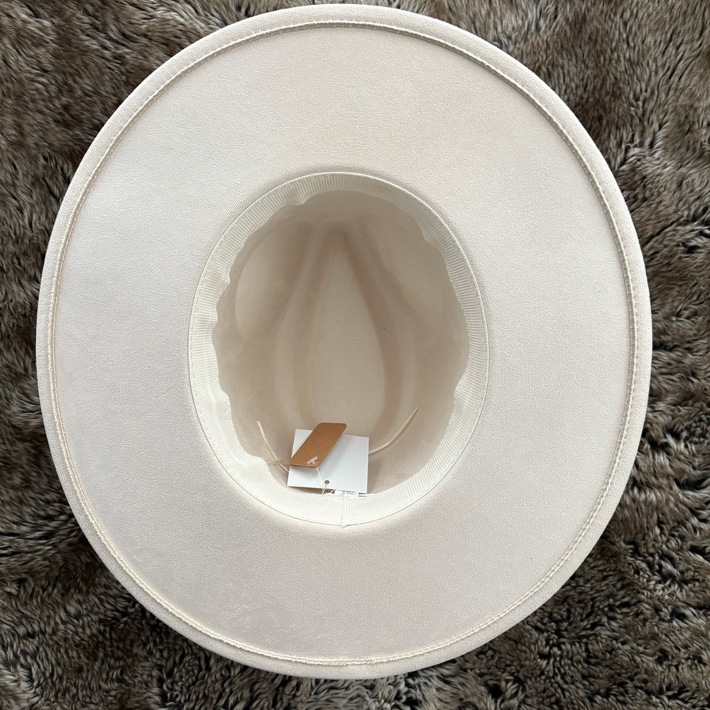 NWT Ivory Wide Brim Cowboy Hat - Picture 4 of 6